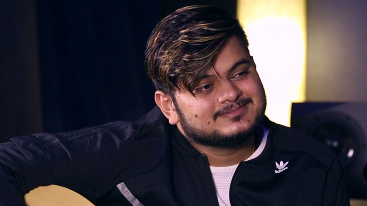 “Salman Khan ka hi IDEA tha Ki BUMRO ke start mein Kashmiri Lyrics laye”: Vishal Mishra | Notebook “Salman Khan ka hi IDEA tha Ki BUMRO ke start mein Kashmiri Lyrics laye”: Vishal Mishra | Notebook