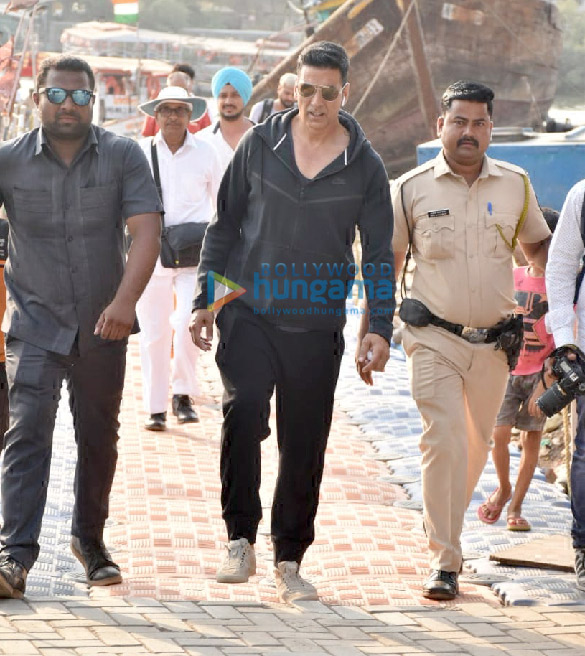 akshay kumar snapped at the versova jetty 1