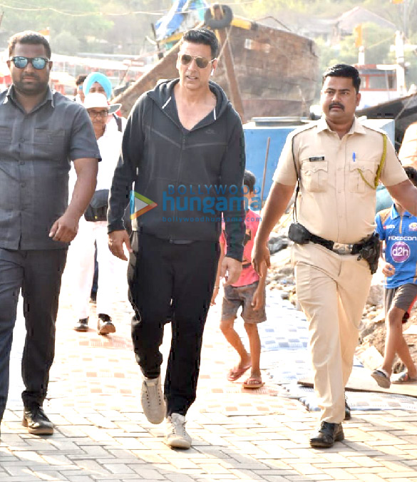 akshay kumar snapped at the versova jetty 4