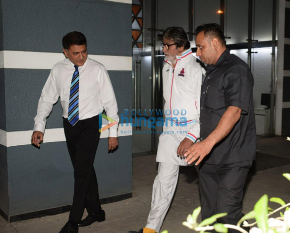 amitabh bachchan snapped at a clinic in juhu 1