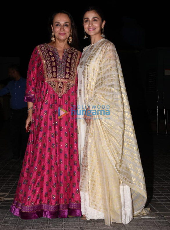 celebs grace the screening of no fathers in kashmir 3