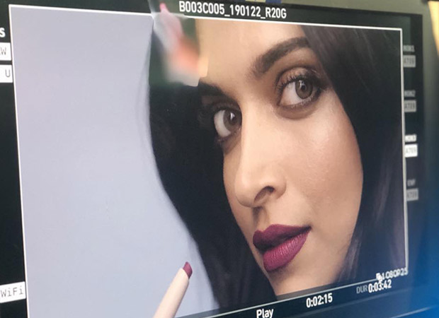 Deepika Padukone posted a couple of BTS pictures and Ranveer Singh is in love with her all over again