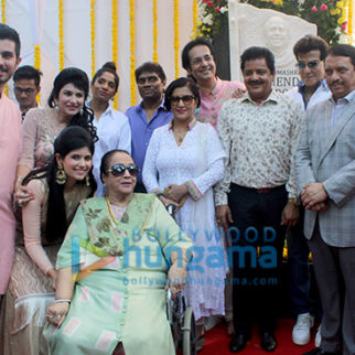 Johny Lever, Udit Narayan and Jeetendra snapped at the road naming ceremony after late Mahendra Kapoor
