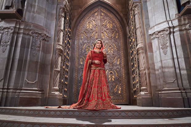 KALANK’S Art Director gives us a peek at the film's grand larger-than-life SETS