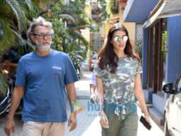 Kriti Sanon spotted at Rakeysh Omprakash Mehra’s office in Bandra