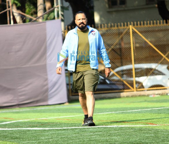 ranbir kapoor abhishek bachchan and others snapped during a football match 5 3