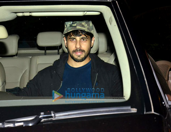 sidharth malhotra snapped in mumbai 1