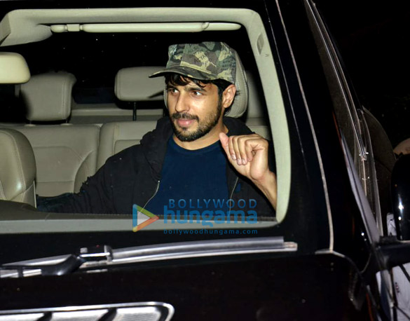 sidharth malhotra snapped in mumbai 3