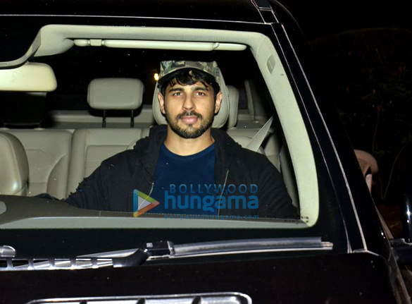 sidharth malhotra snapped in mumbai 5