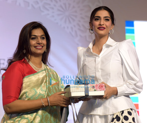 sonam kapoor ahuja and sania mirza snapped attending the ficci flo event in delhi 3