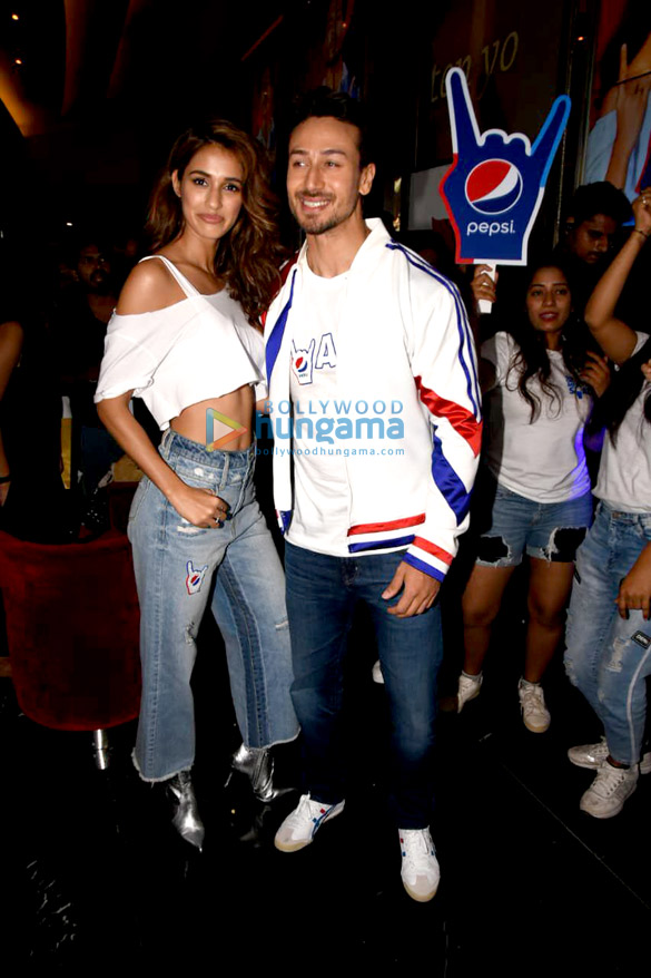 tiger shroff disha patani bhushan kumar and ahmed khan grace the pepsi anthem launch 3