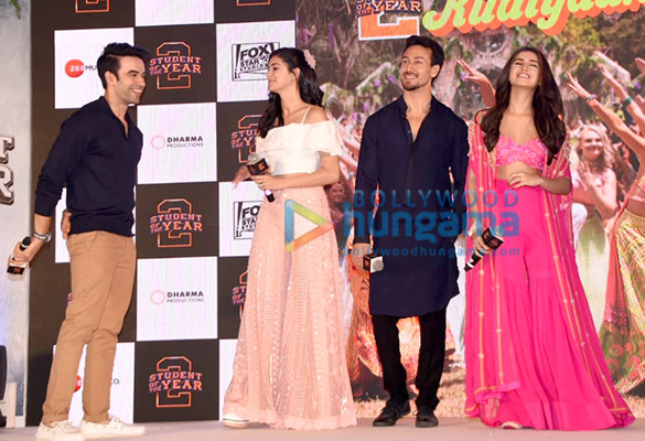 tiger shroff tara sutaria ananya pandey and punit malhotra grace the launch of the track mumbai dilli di kudiya from student of the year 2 6