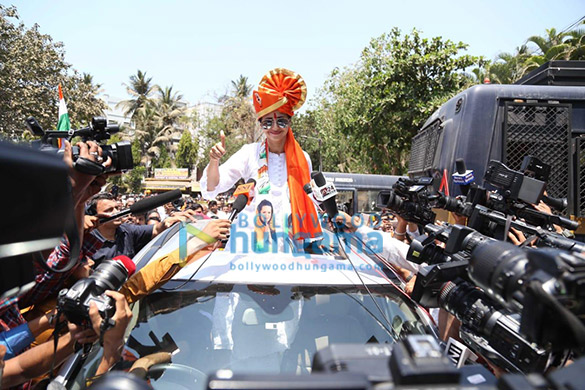 urmila matondkar and sanjay dutt grace a political rally or priya dutt 4