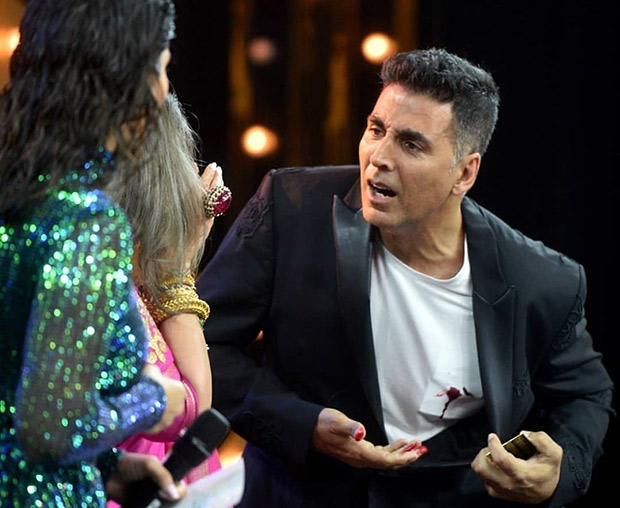 When Akshay Kumar scared Dimple Kapadia with his blood stained shirt at HT Most Stylish Awards 2019 When Akshay Kumar scared Dimple Kapadia with his blood stained shirt at HT Most Stylish Awards 2019