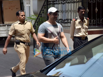 Aamir Khan spotted in Bandra