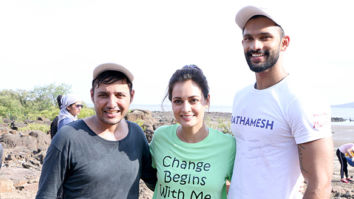Photos: Afroz Shah and Dia Mirza snapped participating in a beach cleaning drive