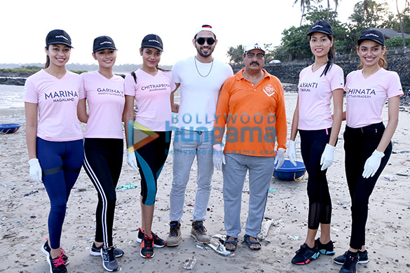 afroz shah and dia mirza snapped participating in a beach cleaning drive 4
