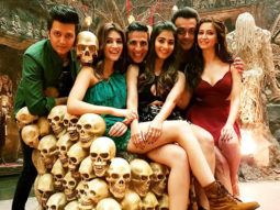 Akshay Kumar shared an exclusive still from Housefull 4 and it has a major GoT reference!