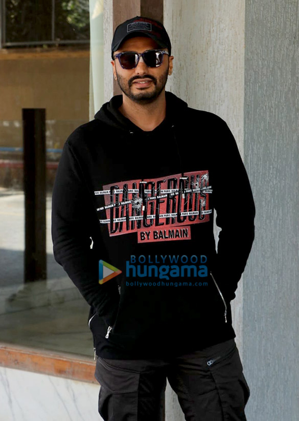 Arjun Kapoor snapped promoting his film India’s Most Wanted at JW Marriott in Juhu Arjun Kapoor snapped promoting his film India’s Most Wanted at JW Marriott in Juhu