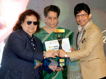 Asha Bhosle, Ankita Lokhande, Moushmi Chatterjee received 10th Newsmakers Achievers Award 2019