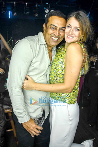 Celebs grace Vindu Dara Singh’s birthday bash