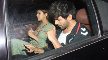 These photos of Sara Ali Khan and Kartik Aaryan are holding hands are making fans go gaga all over!