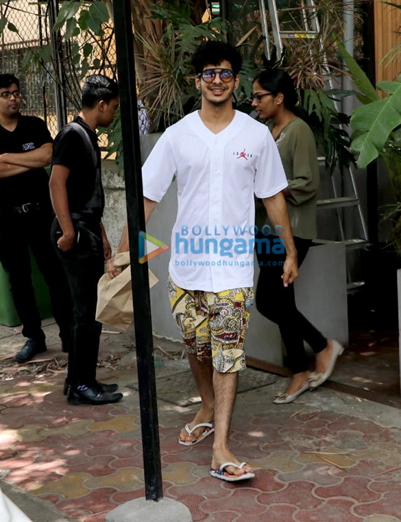 ishaan khatter spotted at kitchen garden in juhu 2