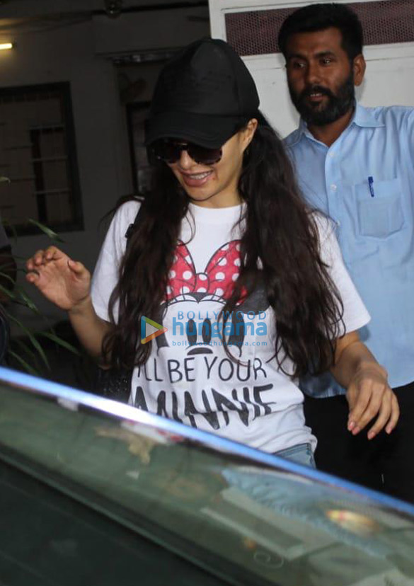 jacqueline fernandez and anurag kashyap spotted at physi o flex in versova 1