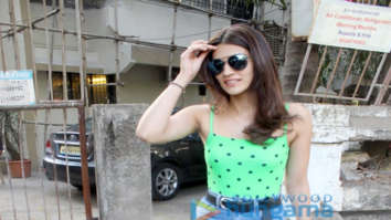 Kriti Sanon spotted at Kromakay salon in Juhu