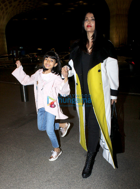photos aamir khan shah rukh khan aishwarya rai bachchan and others snapped at the airport 3