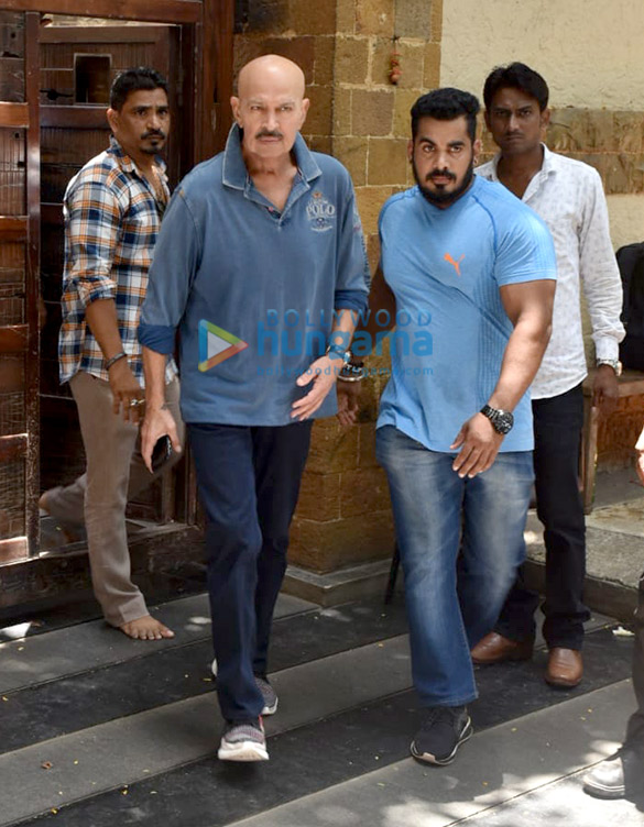 photos rakesh roshan john abraham and vatsal sheth at ajay devgns house 2