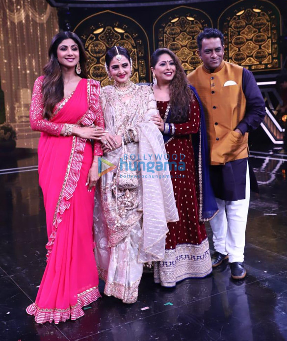 photos rekha snapped on the sets of super dancer chapter 3 5
