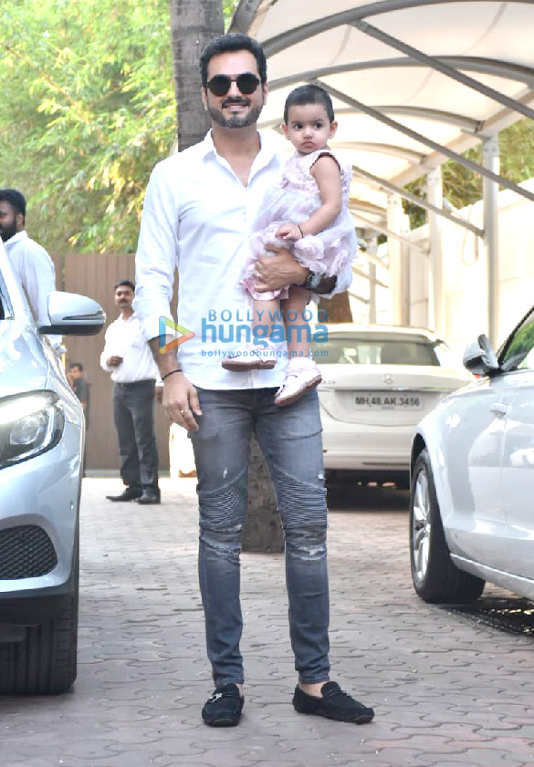 photos shilpa shetty and raj kundra snapped celebrating their son viaan rajs birthday 9