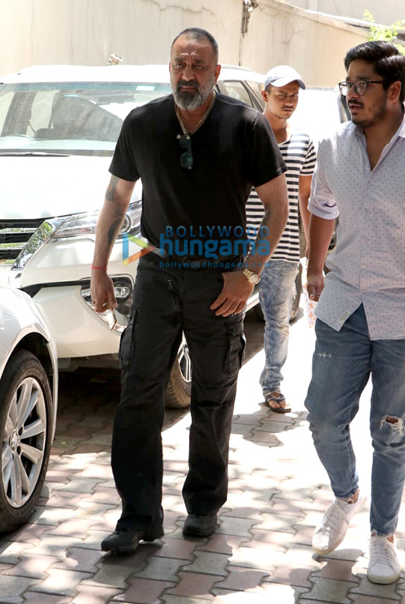 Sanjay Dutt spotted at Vishesh Films’ office Sanjay Dutt spotted at Vishesh Films’ office
