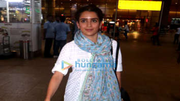 Sanya Malhotra, Parineeti Chopra, Mouni Roy and others snapped at the airport