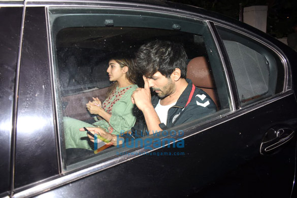 Sara Ali Khan, Kartik Aaryan and Imtiaz Ali spotted after shooting for ‘Love Aaj Kal 2’ in Bandra Sara Ali Khan, Kartik Aaryan and Imtiaz Ali spotted after shooting for ‘Love Aaj Kal 2’ in Bandra