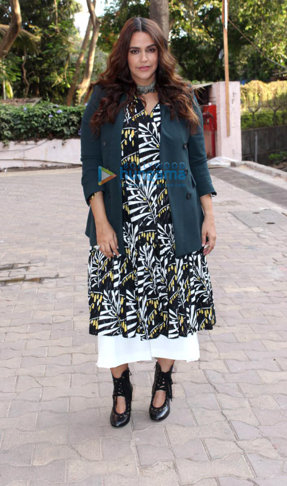 shahid kapoor and vicky kaushal snapped with neha dhupia on the sets of bffs with vogue season 3 3