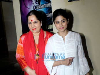 Shilpa Shetty and Shamita Shetty snapped with her mom at Juhu PVR