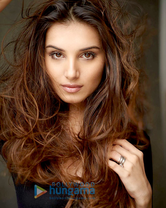 tara sutaria 6