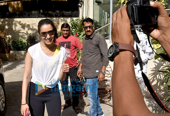 varun dhawan and shraddha kapoor snapped at dance class 4