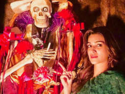 Kriti Sanon is giving us ‘Aao Kabhi Haveli Pe’ vibes with this spooky photo from the sets of Housefull 4