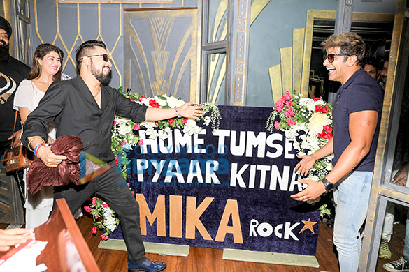 birthday bash of mika singh at sin city 7