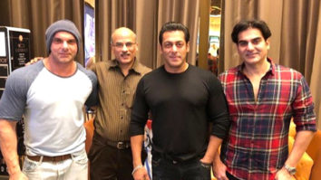 Salman Khan shares a Hum Saath Saath Hai moment with Sooraj Barjatya, Arbaaz and Sohail Khan on the Bharat release day & we wonder what’s cooking?