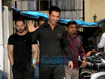 Photos: John Abraham snapped in Khar