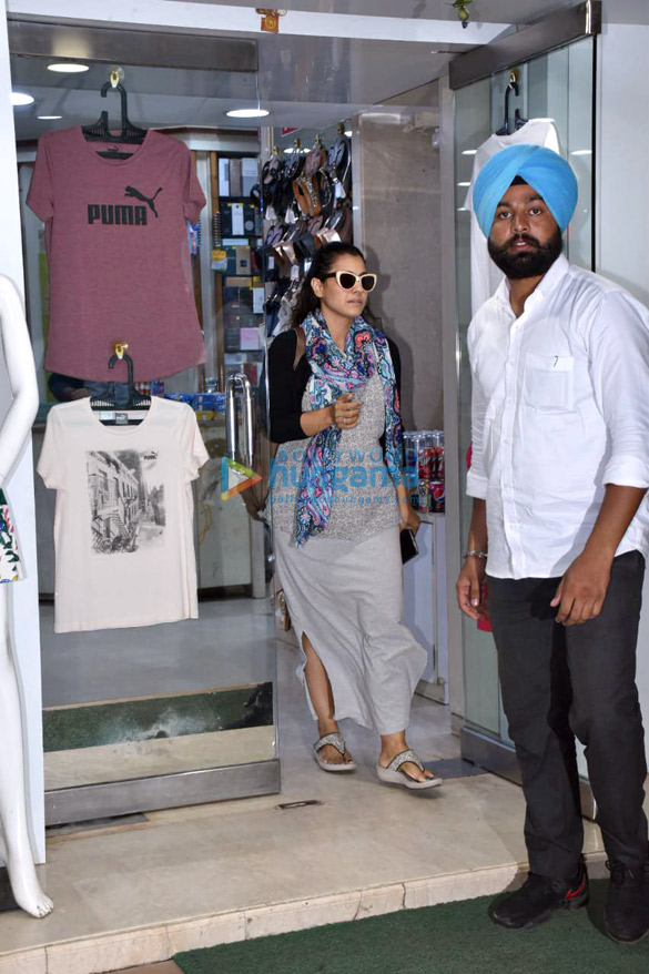 kajol snapped at a store in juhu 2