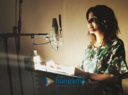 on the sets of the movie Mission Mangal