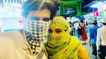 PHOTO: Sara Ali Khan and Kartik Aaryan hide their faces during their visit to a mosque on Eid