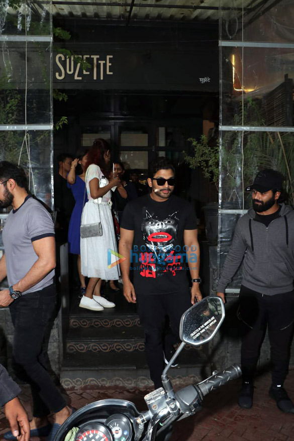 Photos: Allu Arjun spotted at Suzette in Bandra Photos: Allu Arjun spotted at Suzette in Bandra