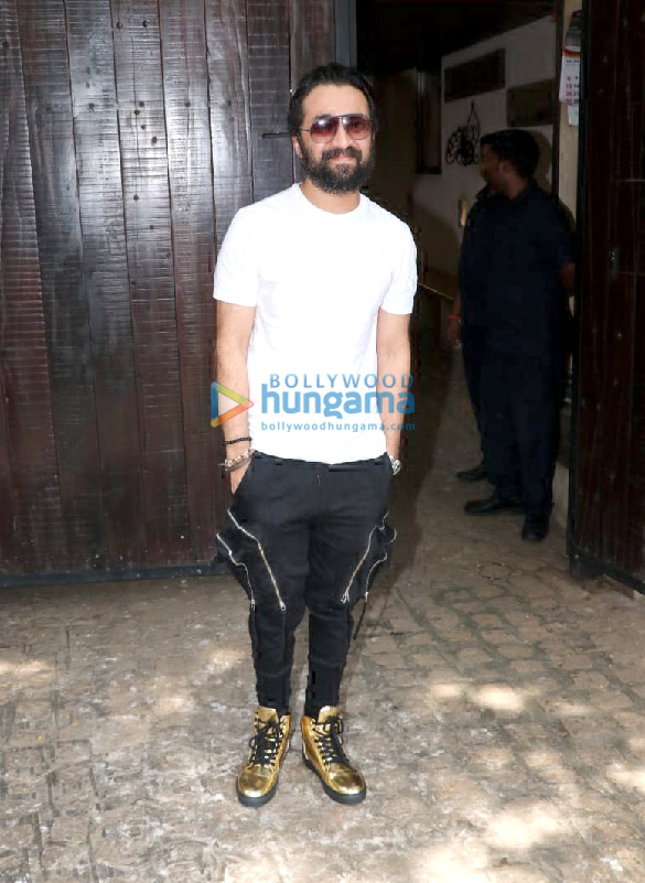 photos arjun kapoor malaika arora and others attend sonam kapoor ahujas birthday party 6