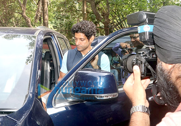 photos farhan akhtar spotted at shankar mahadevans dubbing studio 1